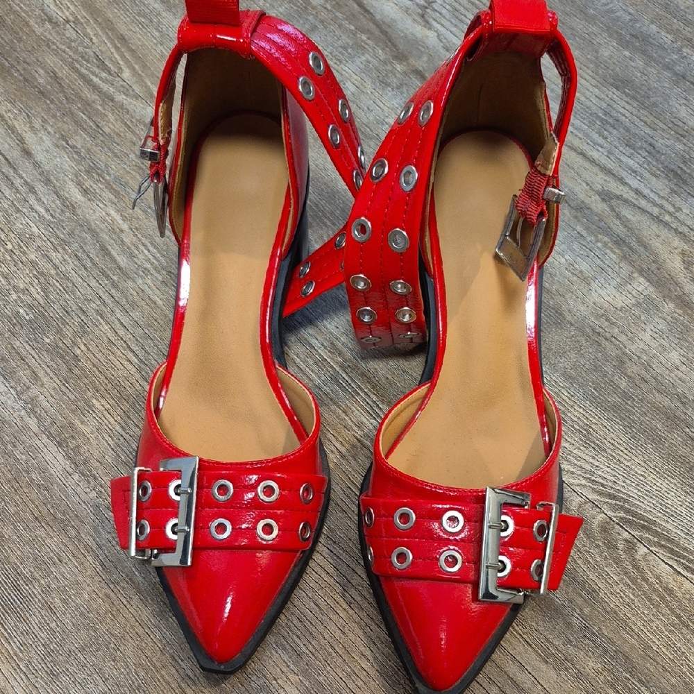 Elegant Red Women's Heels with Buckle Detail